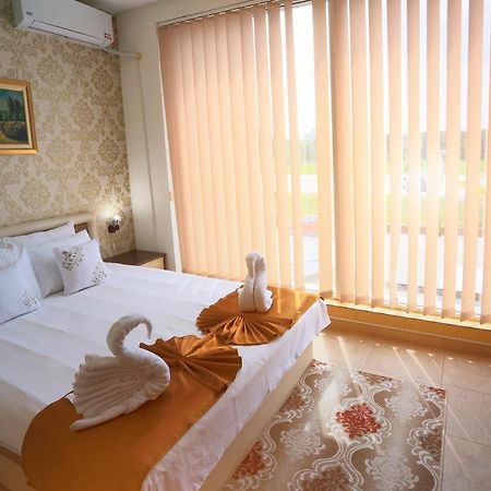 Garni Hotel Saradis Krusevac Exterior photo
