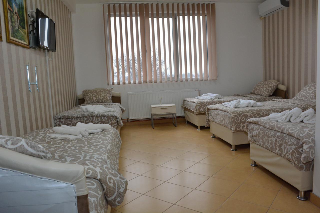 Garni Hotel Saradis Krusevac Exterior photo