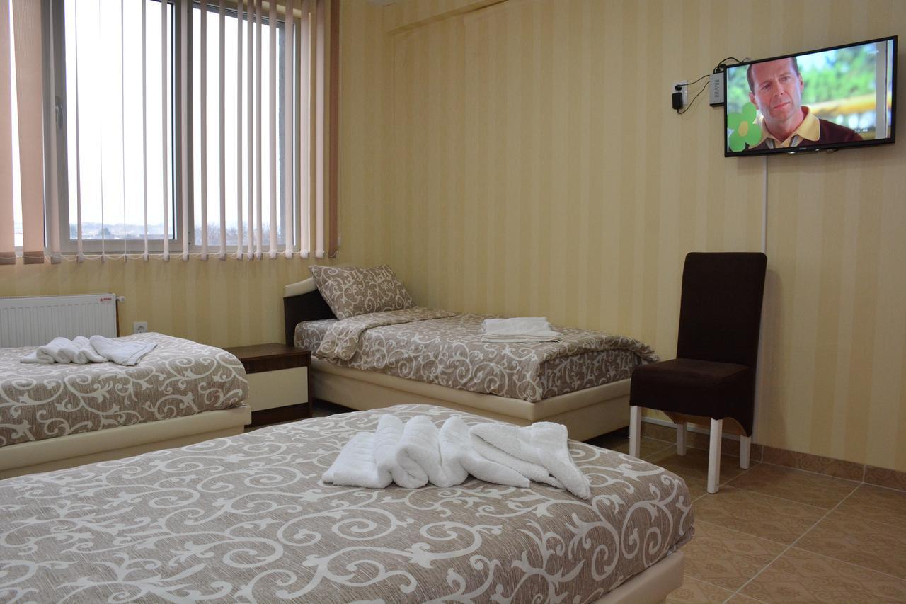 Garni Hotel Saradis Krusevac Exterior photo