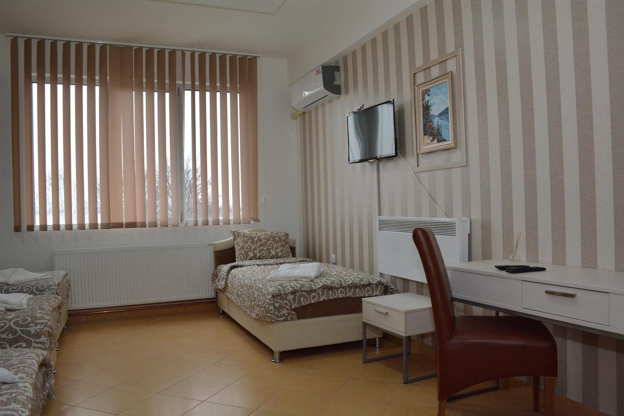 Garni Hotel Saradis Krusevac Exterior photo