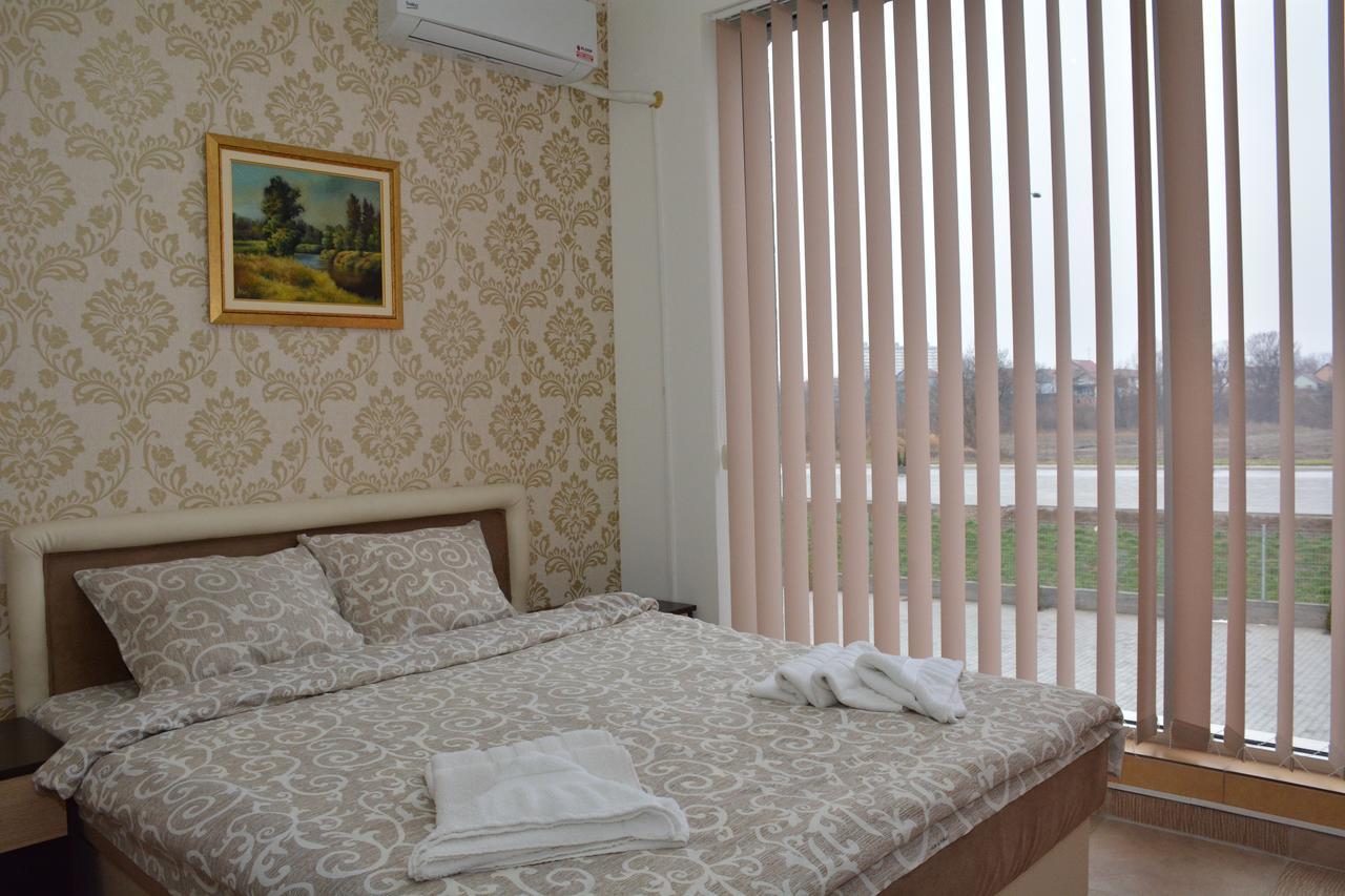 Garni Hotel Saradis Krusevac Exterior photo