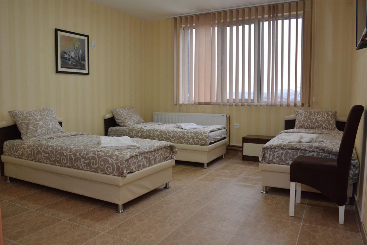 Garni Hotel Saradis Krusevac Exterior photo