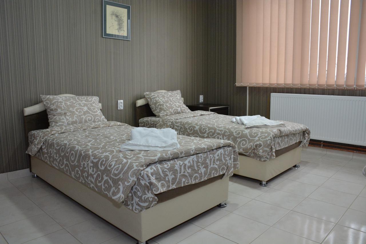 Garni Hotel Saradis Krusevac Exterior photo