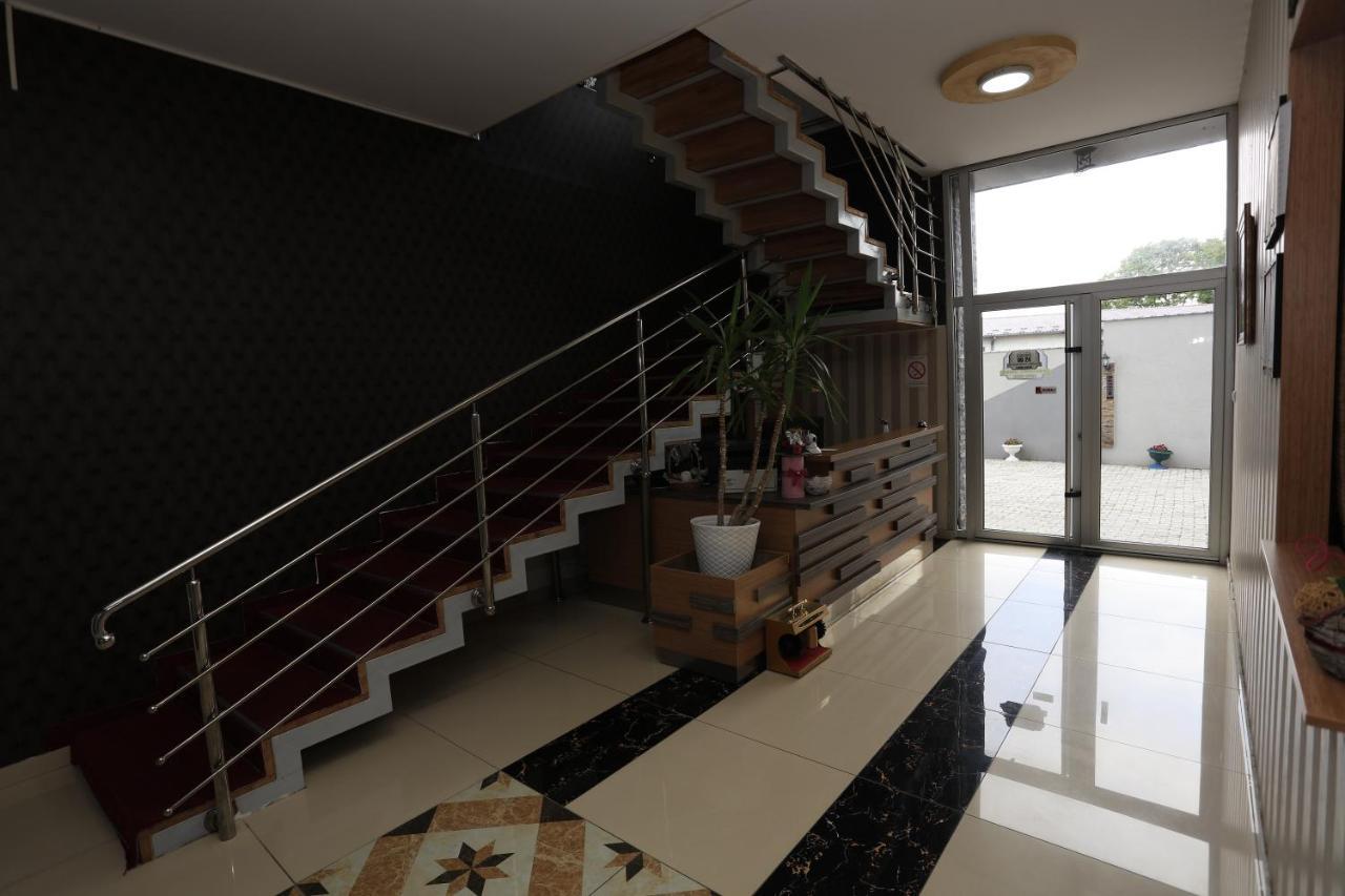 Garni Hotel Saradis Krusevac Exterior photo